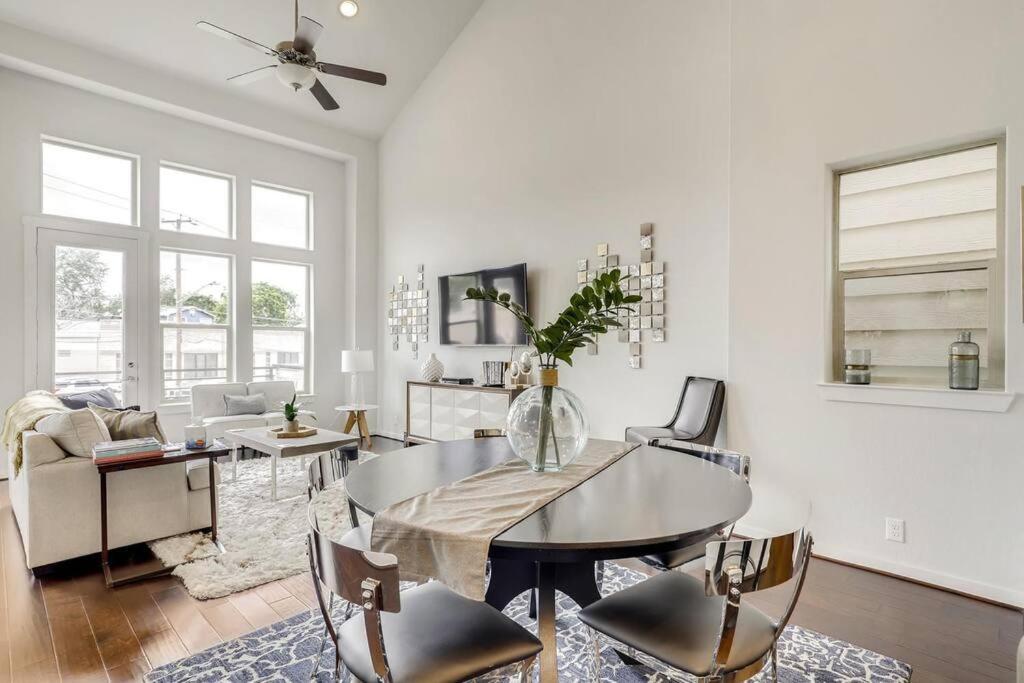 Gorgeous 4 Bed Home On St Mary'S - Minutes To Riverwalk/Pearl San Antonio Exterior foto